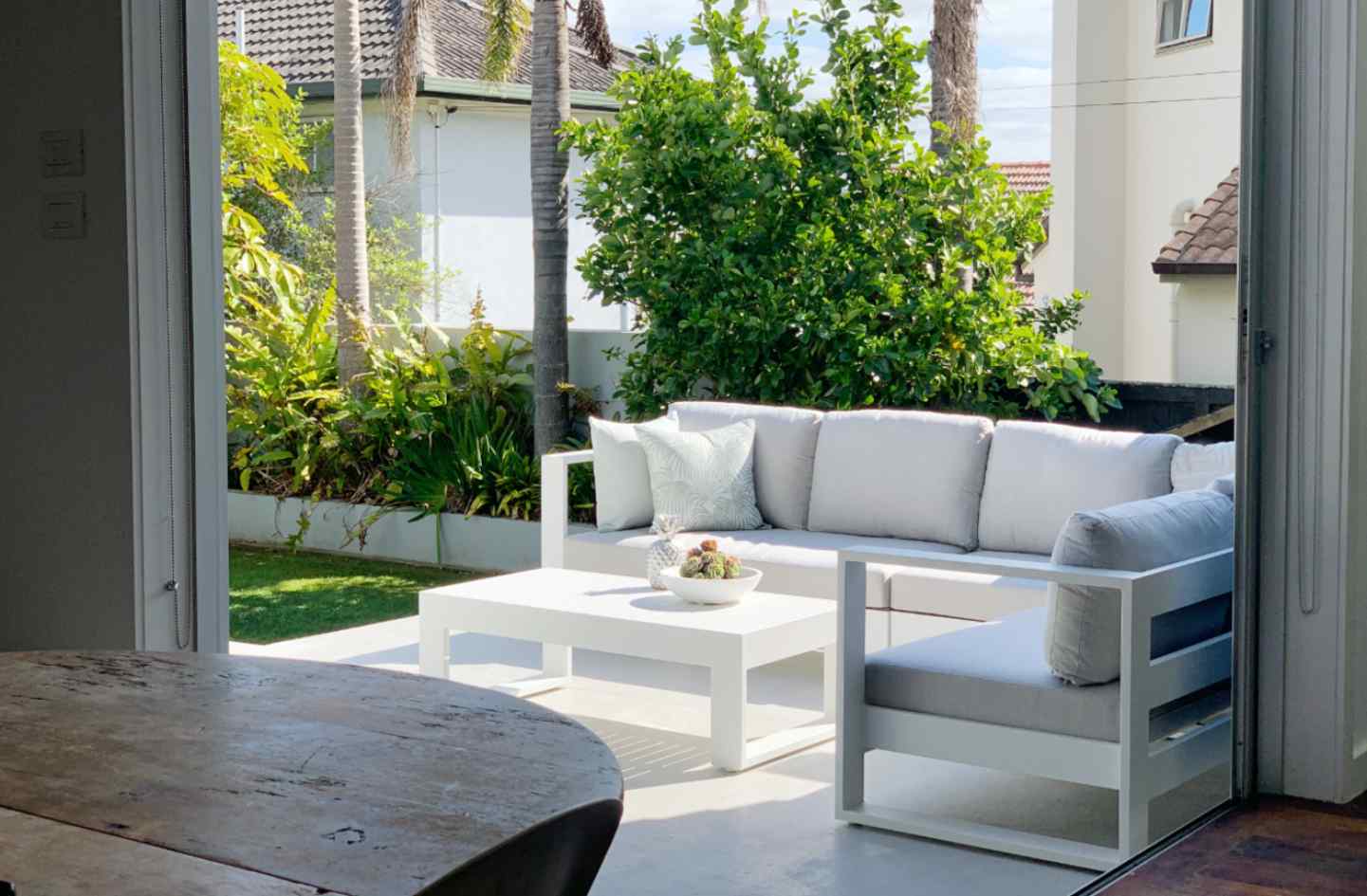 white outdoor furniture auckland