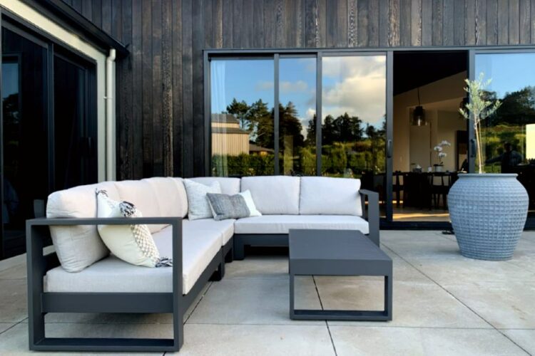 black modern outdoor furniture
