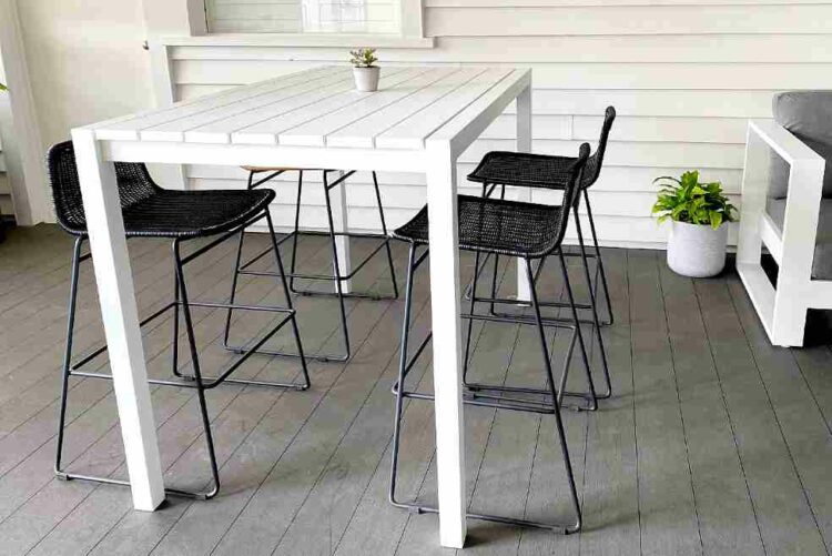 1.4m outdoor bar table and black rakino bar chairs