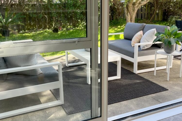 affordabale outdoorproof rugs