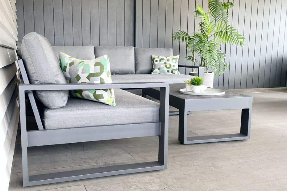 top quality outdoor furniture store