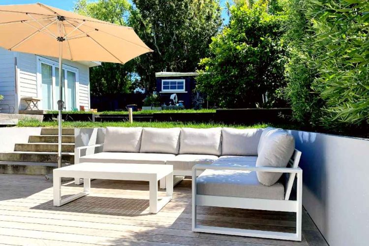 white outdoor corner sofa & coffee table auckland