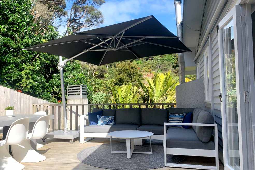 best value premium cantilever umbrella Auckland