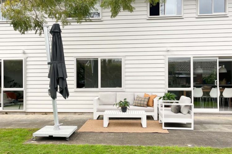most affordable premium cantilever umbrella store nz