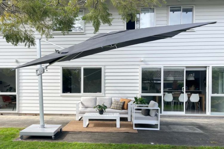 Large 3.5 x 3.5 Sunbrella Cantilever Umbrella nz