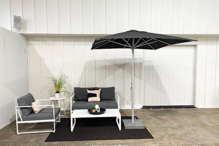 quality centre pole sunbrella umbrella