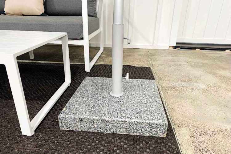 quality sunbrella market umbrella granite base