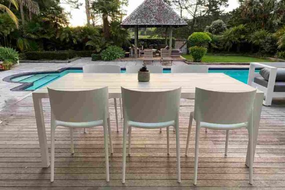 premium outdoor dining set