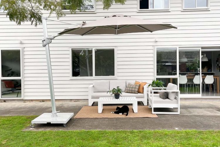 Best value Round Sunbrella Cantilever Umbrella nz