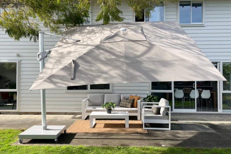 LARGE QUALITY CANTILEVER UMBRELLA NZ