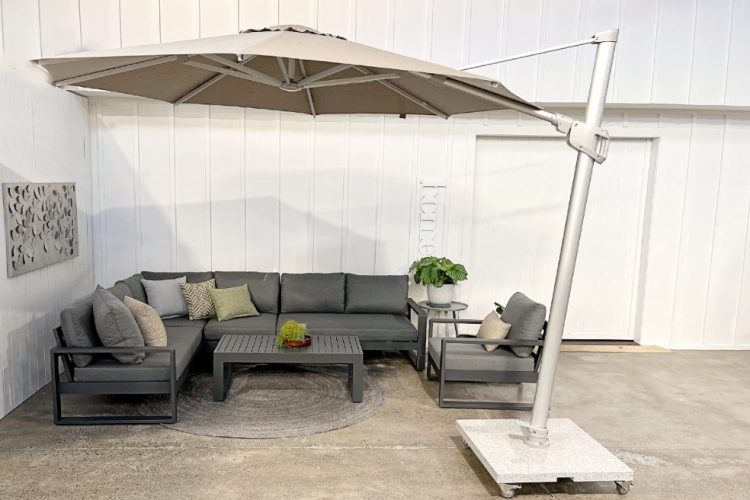 best value Round Cantilever Umbrella nz