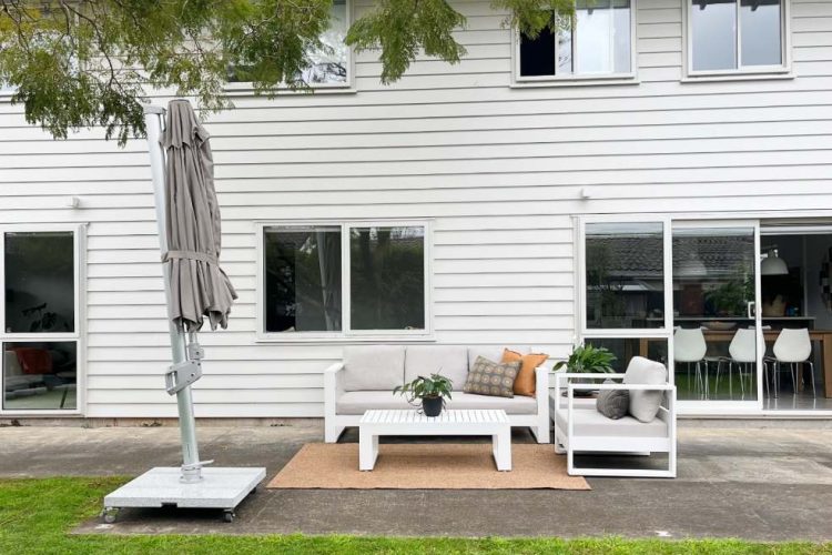 best value Round octagonal sunbrella Cantilever Umbrella