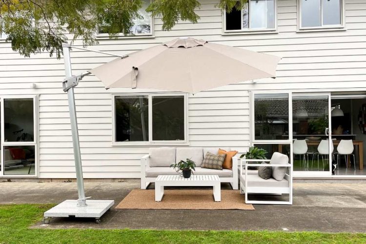 best value round sunbrella cantilever umbrella auck