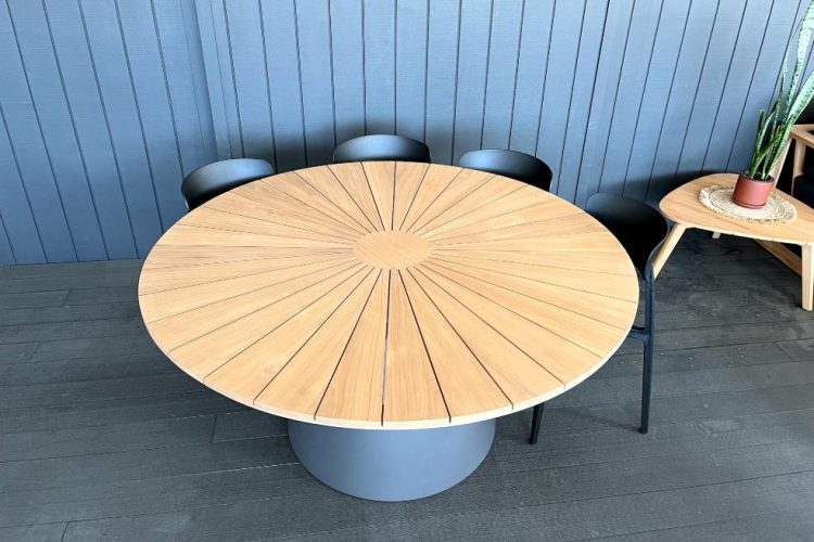 premium teak round outdoor dining table